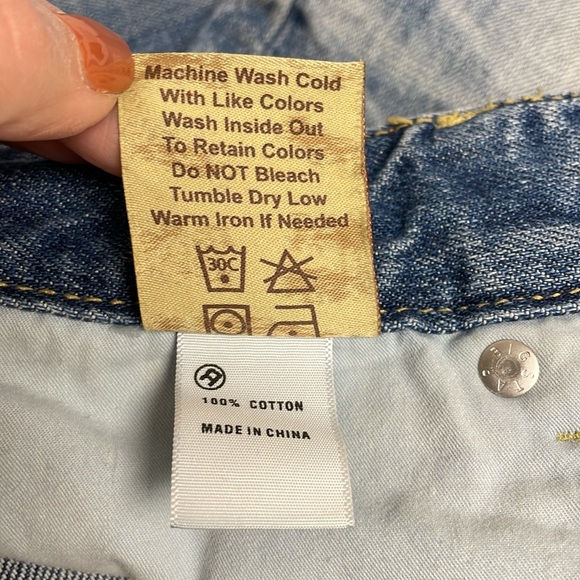 Big Star Joey Distressed Cropped Jeans - Picture 7 of 7